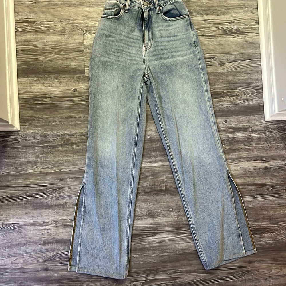 Wide leg jeans with slit